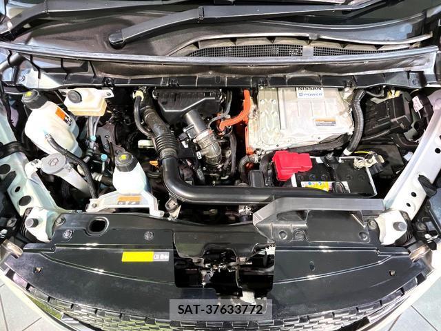 Nissan SERENA 2018-05 8873023-17