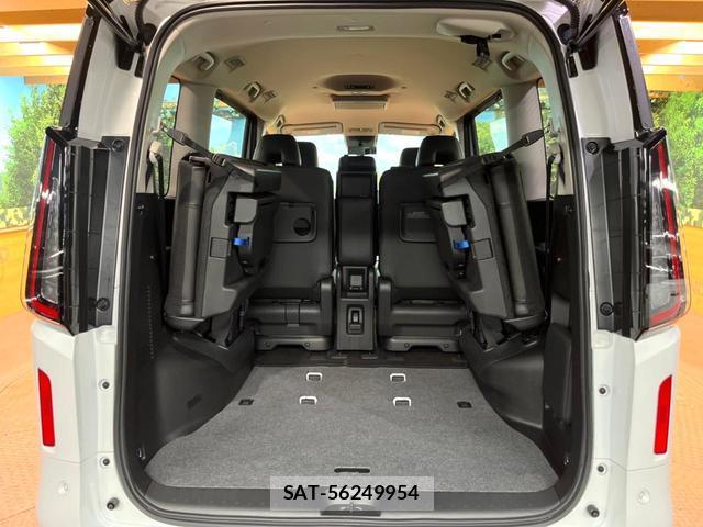 Nissan SERENA 2024-02 8873230-12