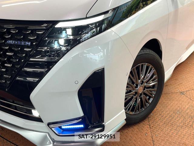 Nissan SERENA 2024-02 8873232-11