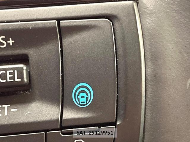 Nissan SERENA 2024-02 8873232-4