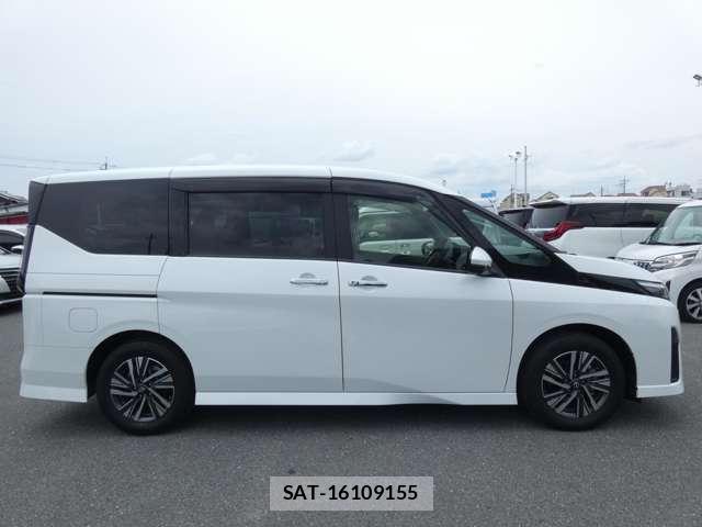 Nissan SERENA 2023-03 8873522-3