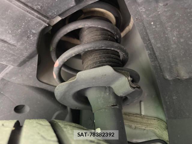 Nissan SERENA 2018-10 8873702-19