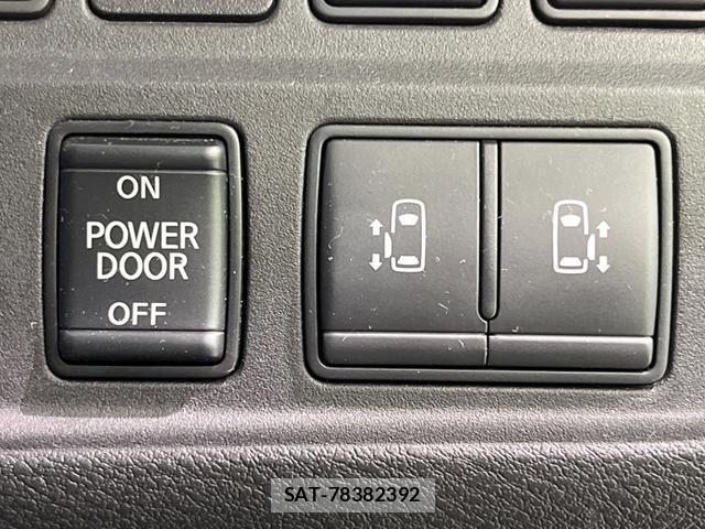 Nissan SERENA 2018-10 8873702-6