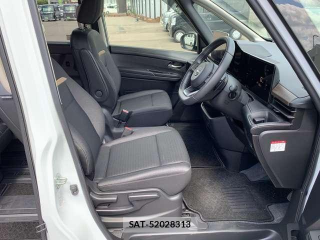 Nissan SERENA 2024-12 8873703-11