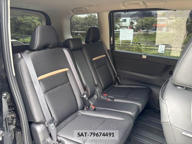 Nissan SERENA 2023-10 8874050-14
