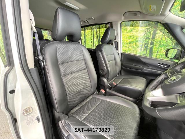 Nissan SERENA 2022-04 8874084-7