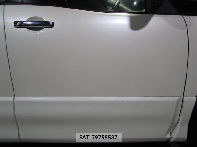 Nissan SERENA 2011-10 8874246-8