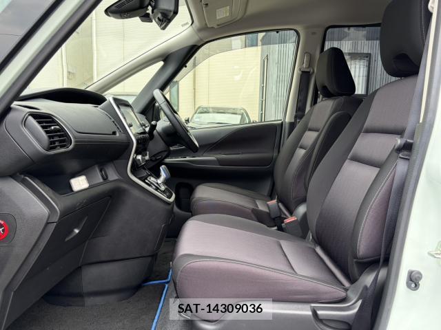 Nissan SERENA 2018-04 8874312-17