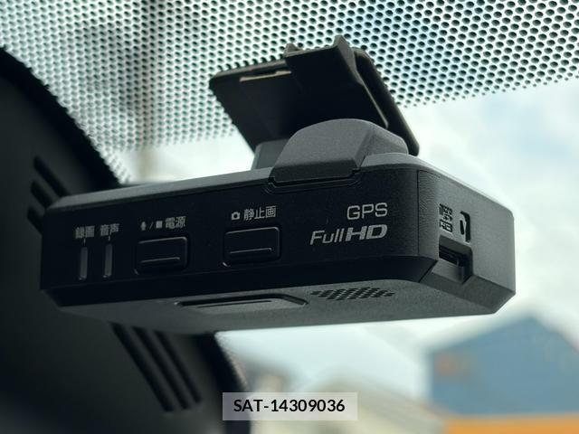Nissan SERENA 2018-04 8874312-4