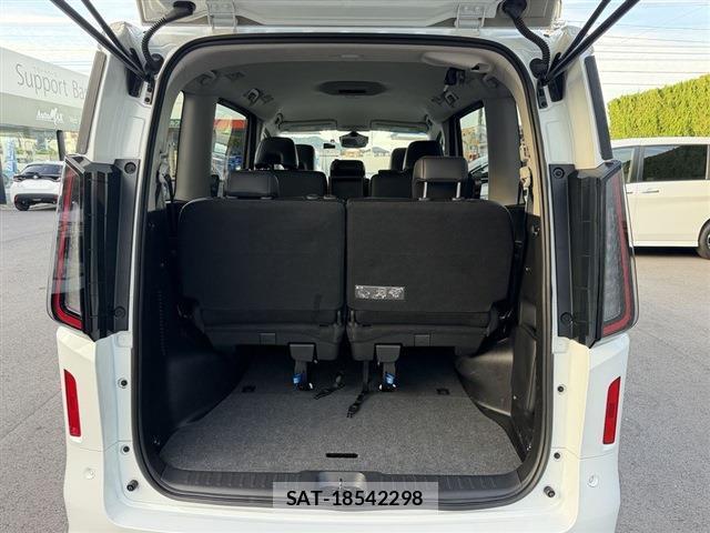Nissan SERENA 2025-03 8874374-10