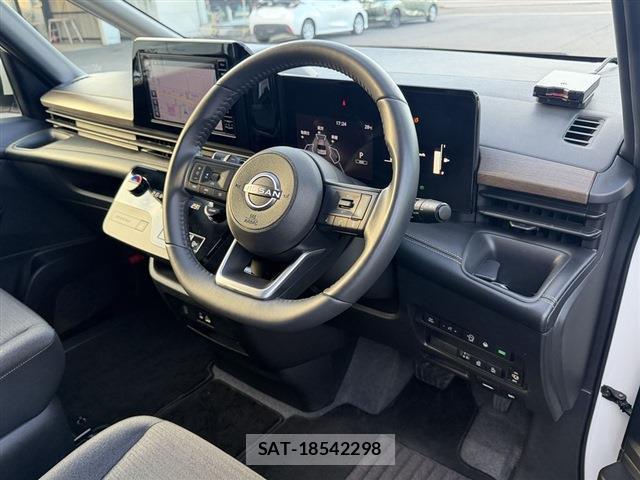 Nissan SERENA 2025-03 8874374-17