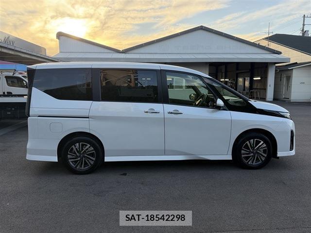 Nissan SERENA 2025-03 8874374-3