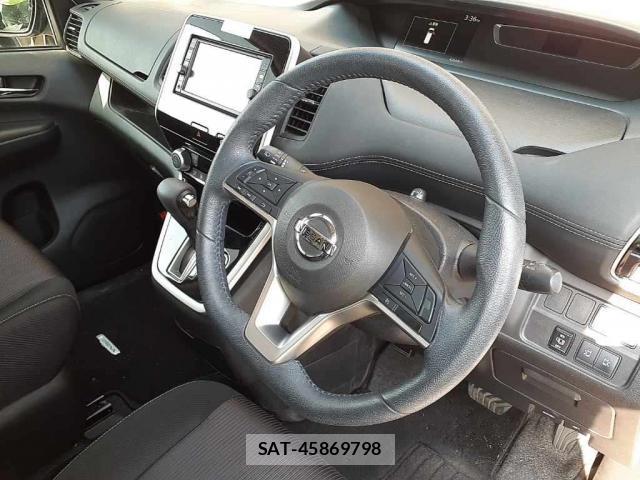Nissan SERENA 2018-01 8874519-3