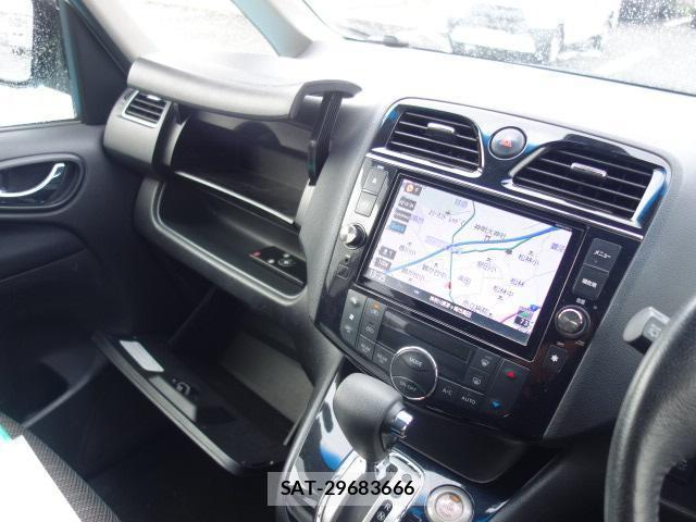 Nissan SERENA 2014-01 8875118-9