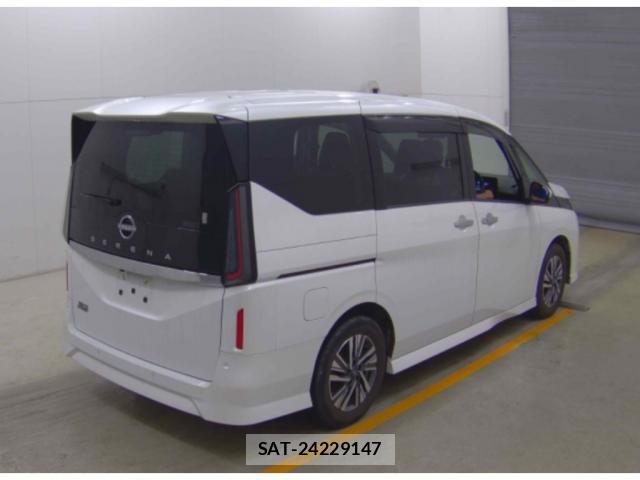 Nissan SERENA 2023-06 8875212-1