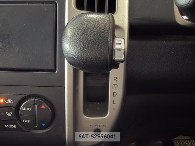 Nissan SERENA 2008-07 8875526-15
