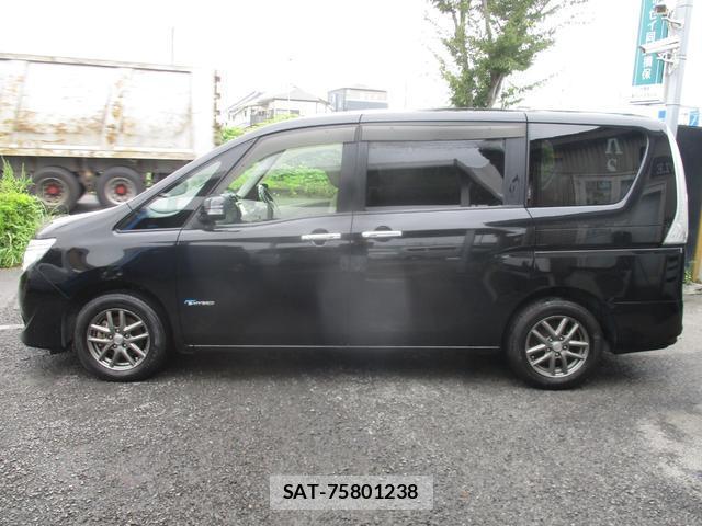 Nissan SERENA 2014-02 8875703-7