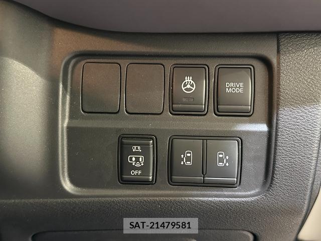 Nissan SERENA 2022-11 8875895-5
