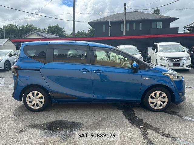 Toyota SIENTA 2016-12 8872858-18