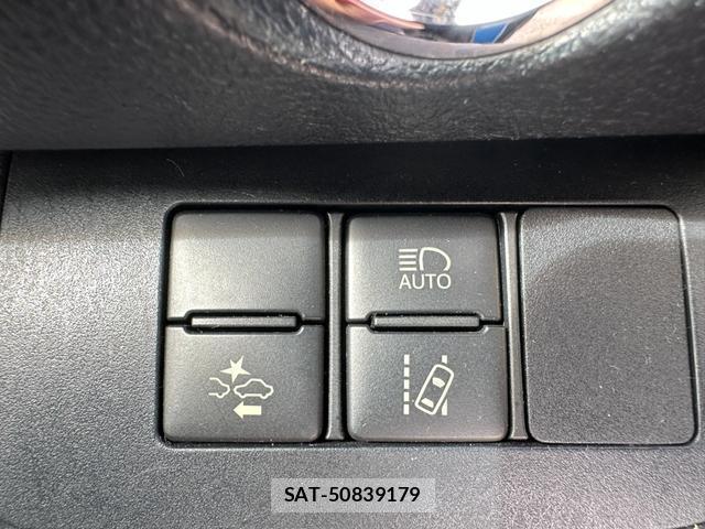 Toyota SIENTA 2016-12 8872858-5