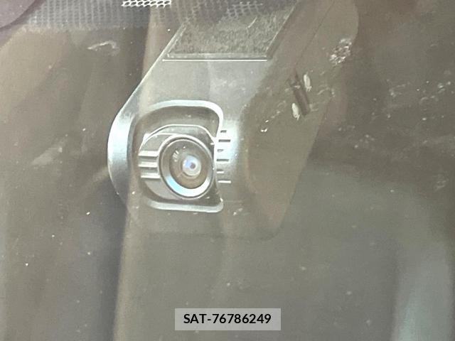 Toyota SIENTA 2019-09 8873718-6