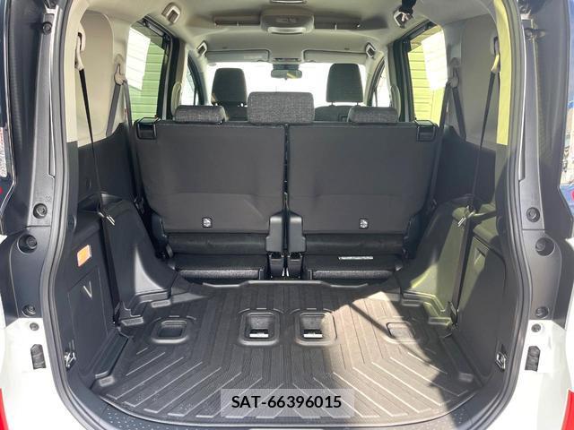 Toyota SIENTA 2025-03 8874001-10