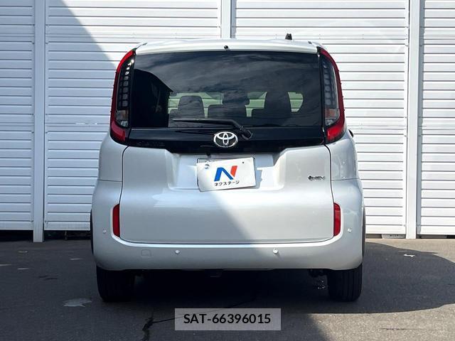Toyota SIENTA 2025-03 8874001-12