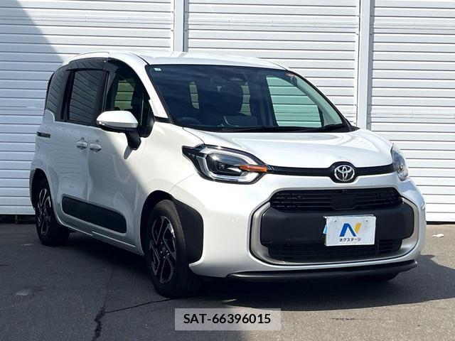 Toyota SIENTA 2025-03 8874001-13