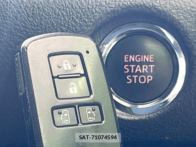 Toyota SIENTA 2015-11 8874037-6