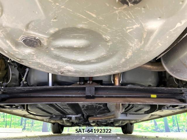 Toyota SIENTA 2019-01 8874261-18
