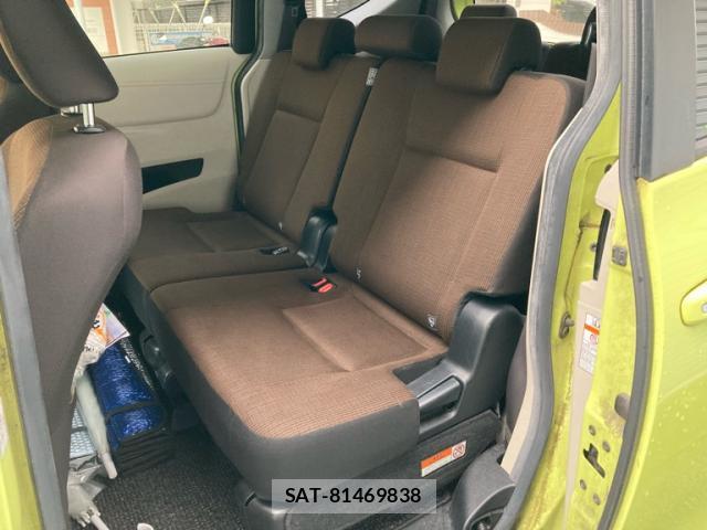 Toyota SIENTA 2017-10 8874566-18