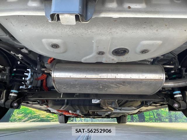 Toyota SIENTA 2025-01 8874618-19