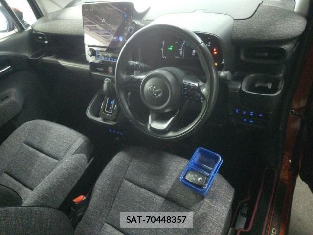 Toyota SIENTA 2022-11 8874779-2