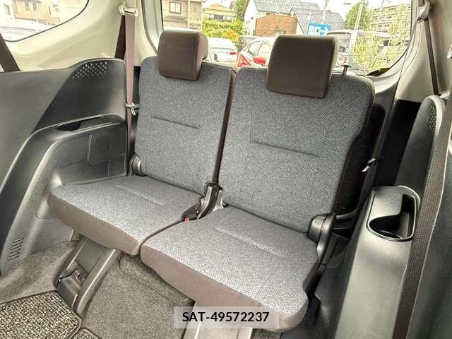 Toyota SIENTA 2017-10 8875012-13