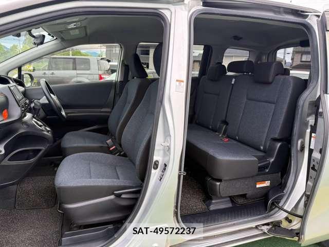 Toyota SIENTA 2017-10 8875012-14