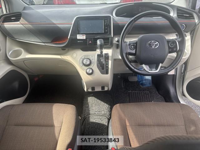 Toyota SIENTA 2016-08 8875133-7