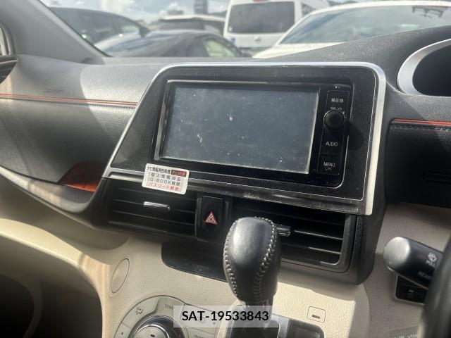 Toyota SIENTA 2016-08 8875133-8