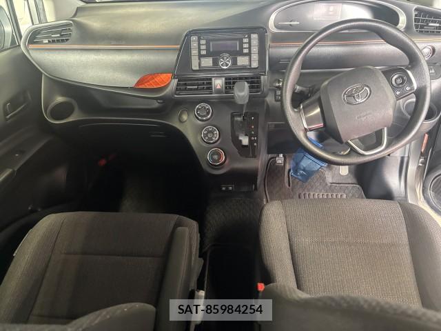 Toyota SIENTA 2020-10 8875143-8