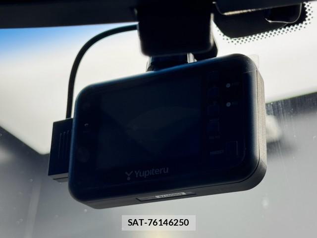 Nissan SKYLINE 2014-03 8874339-6