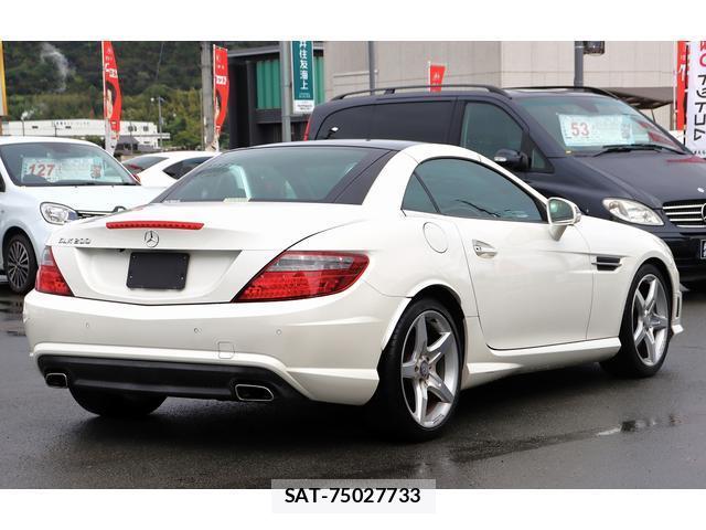 Mercedes Benz SLK 2015-03 8874536-11