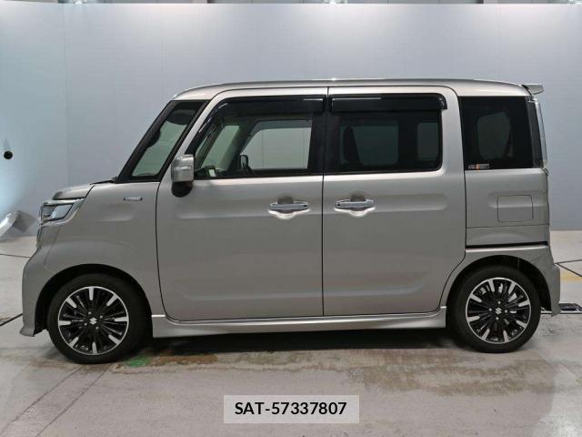 Suzuki SPACIA 2021-12 8874514-6