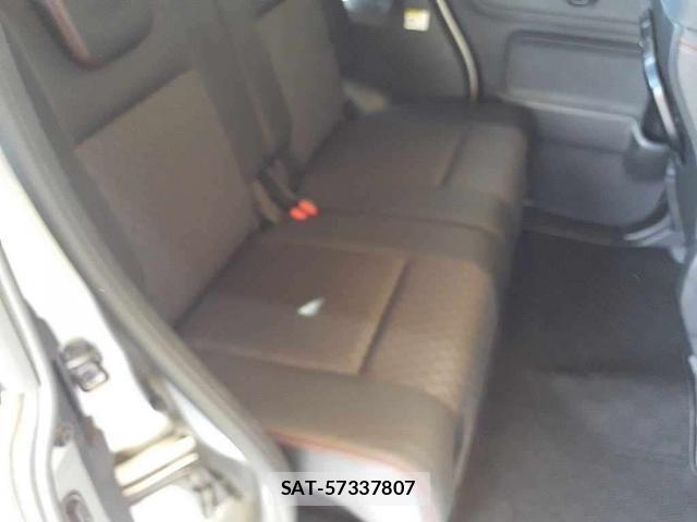 Suzuki SPACIA 2021-12 8874514-8