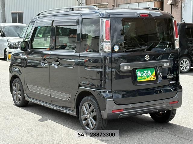 Suzuki SPACIA 2023-02 8872916-17