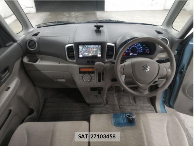 Suzuki SPACIA 2013-11 8875559-2