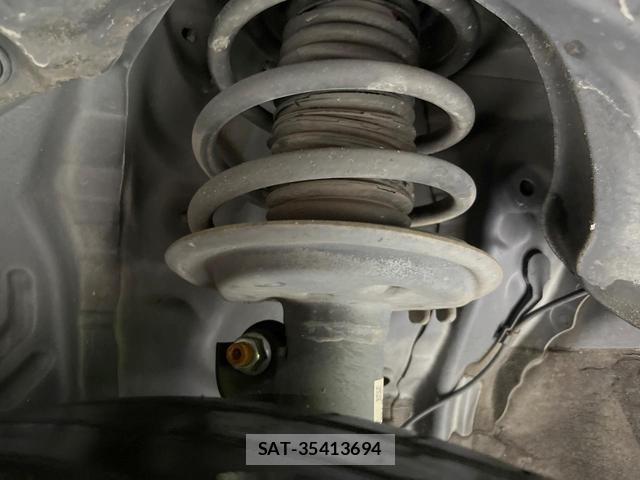 Toyota SPADE 2014-10 8873616-19