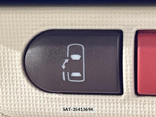 Toyota SPADE 2014-10 8873616-4