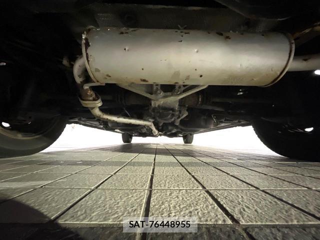 Toyota SPADE 2014-02 8875081-14