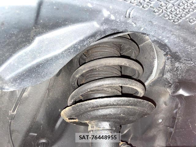 Toyota SPADE 2014-02 8875081-15