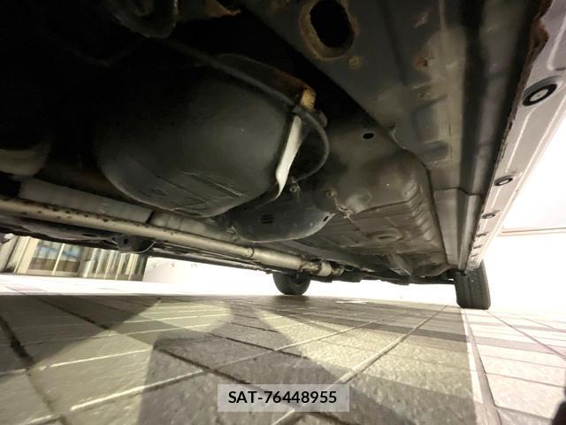 Toyota SPADE 2014-02 8875081-17