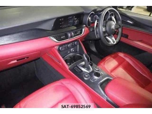 ALFA ROMEO STELVIO 2021-09 8874886-2